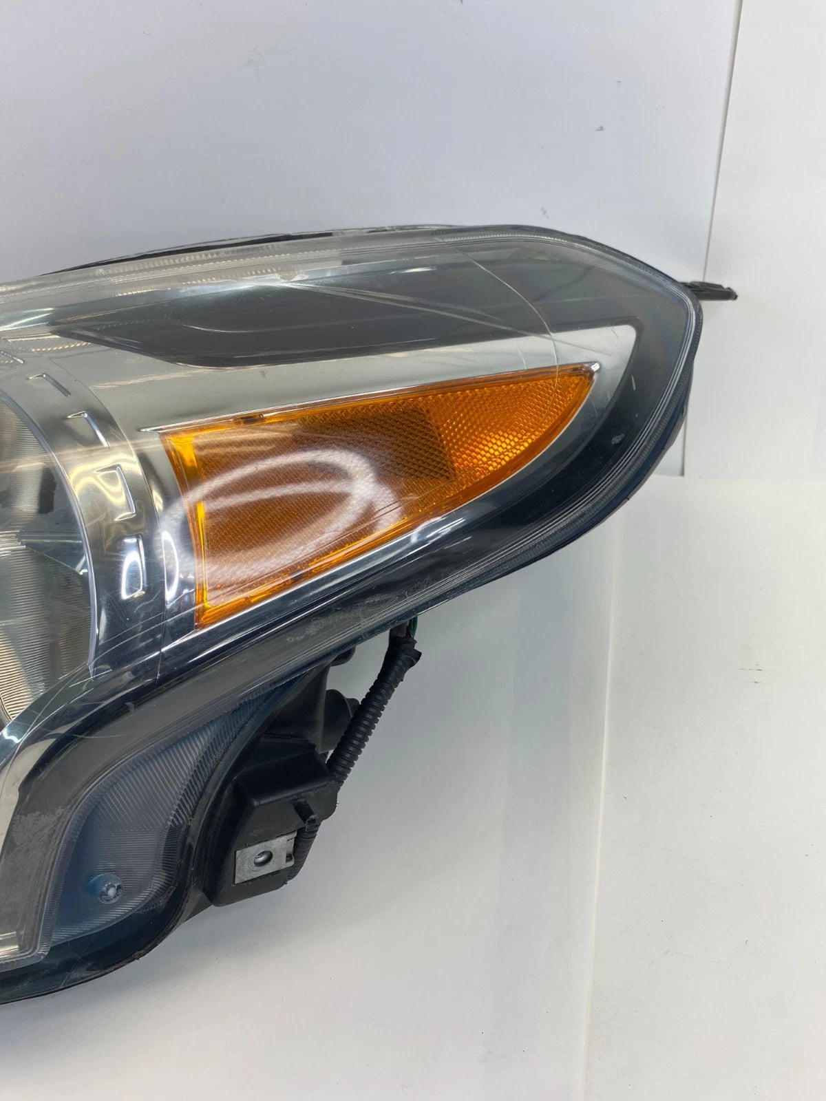 2015-2019 Nissan Versa SEDAN Front Left Driver Side Headlight Headlamp Assy OEM