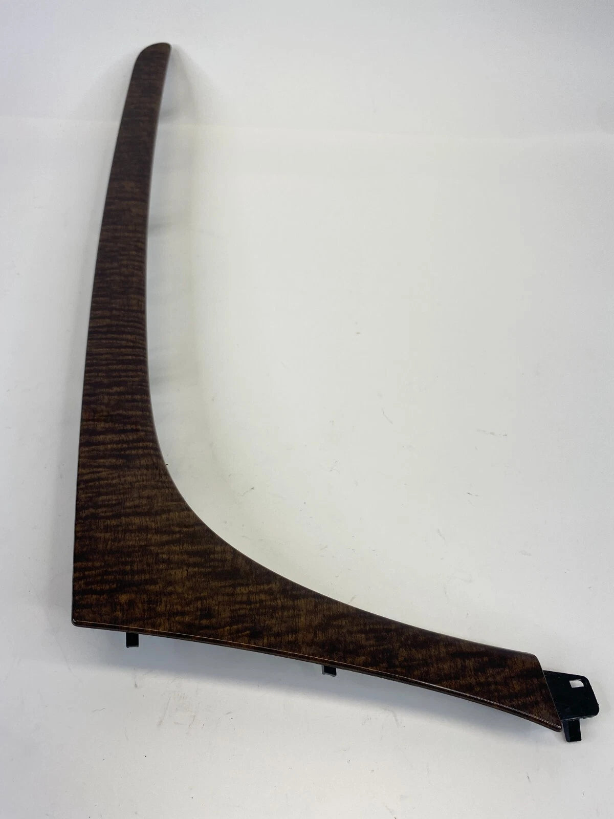 2011-2013 BUICK REGAL FRONT RIGHT SIDE LOWER DASH COVER TRIM MOLDING 13221845