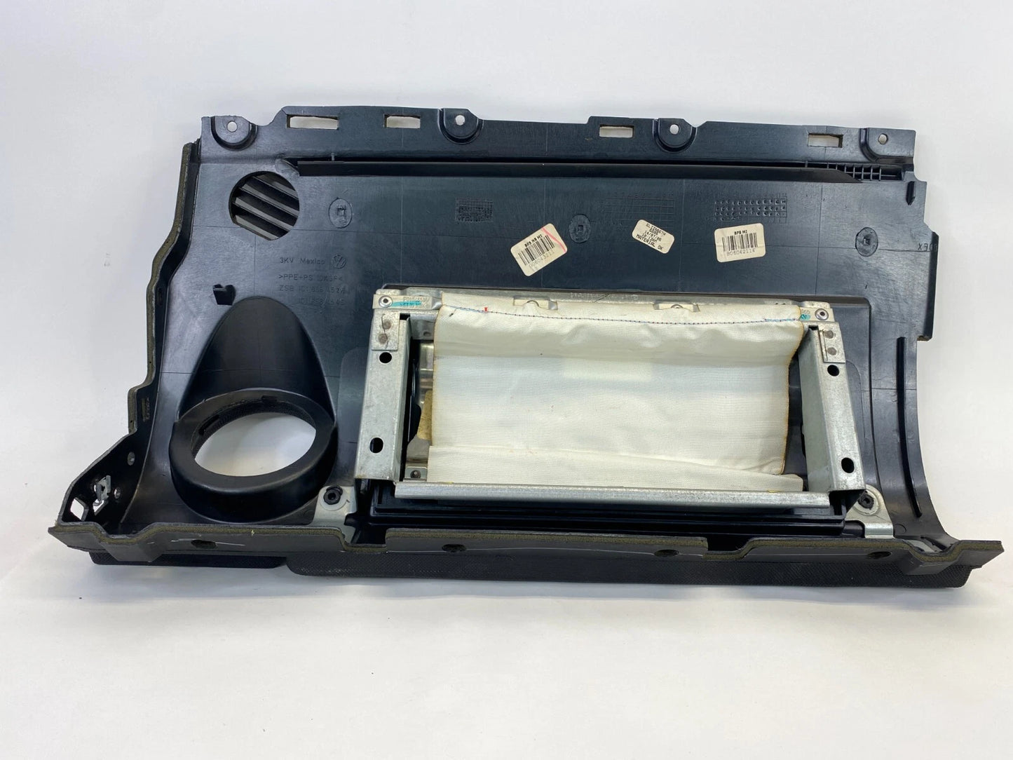 1998-2010 VOLSKWAGEN BEETLE FRONT RIGHT SIDE DASH PANEL TRIM W/ DEFROST VENT OEM