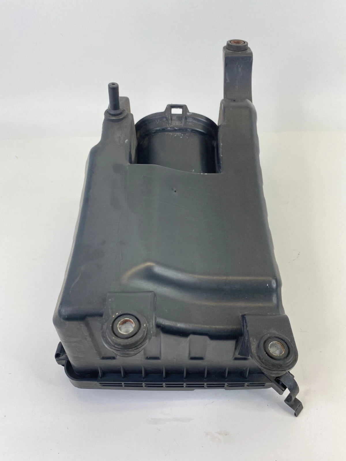 2009 KIA BORREGO 3.8L AIR CLEANER FILTER BOX LOWER COVER 28112-2J000 OEM