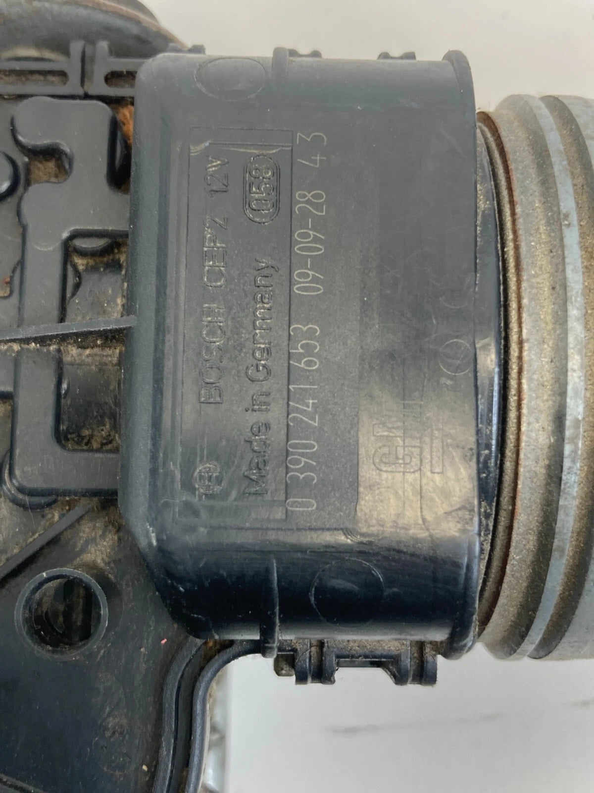 2009 2010 2011 2012 CHEVROLET TRAVERSE FRONT WIPER MOTOR BOSCH 0390241653 OEM