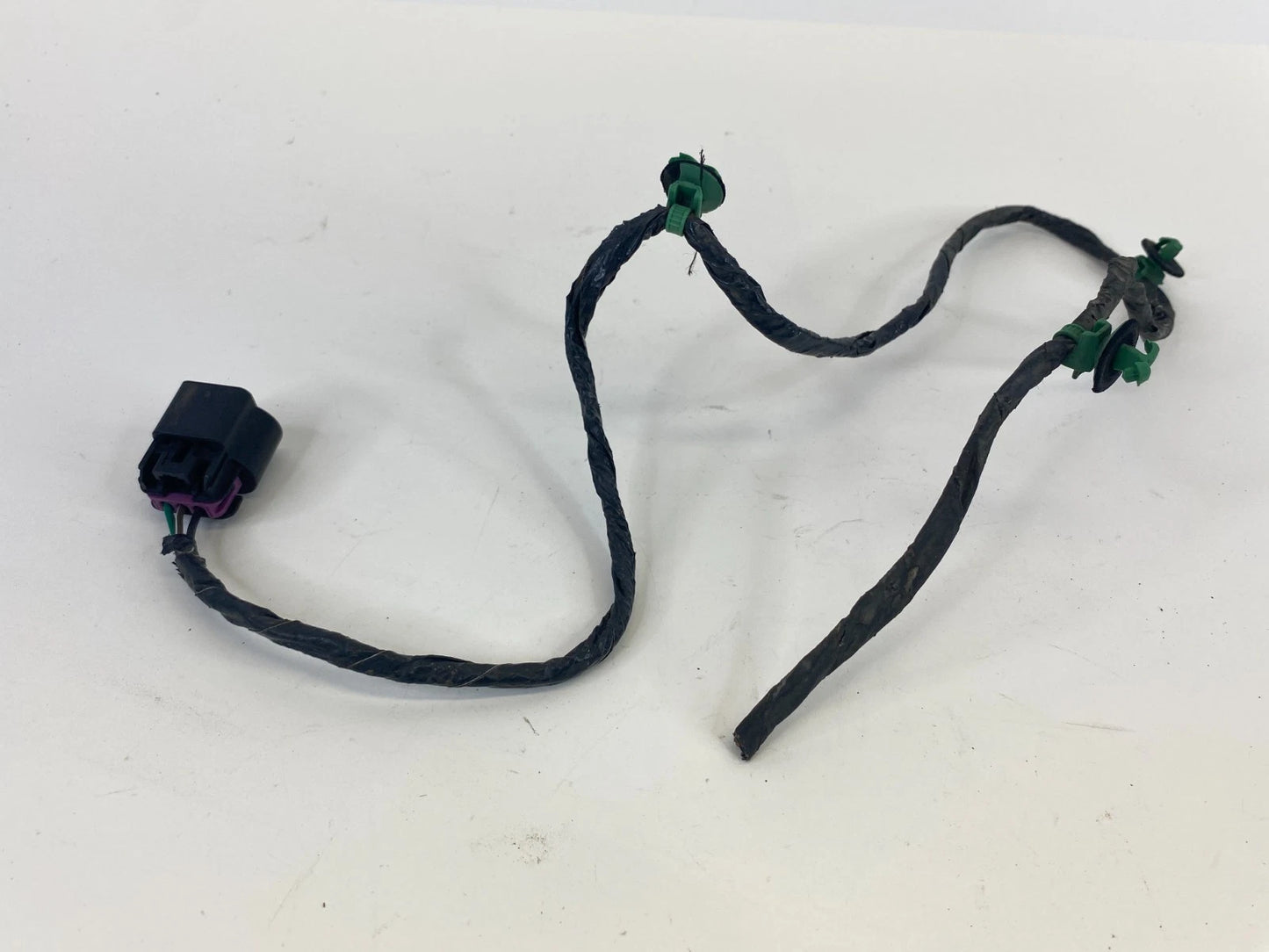 08-12 BUICK ENCLAVE RIGHT PASSENGER OUTER TAILLIGHT WIRE HARNESS PLUG PIGTAIL