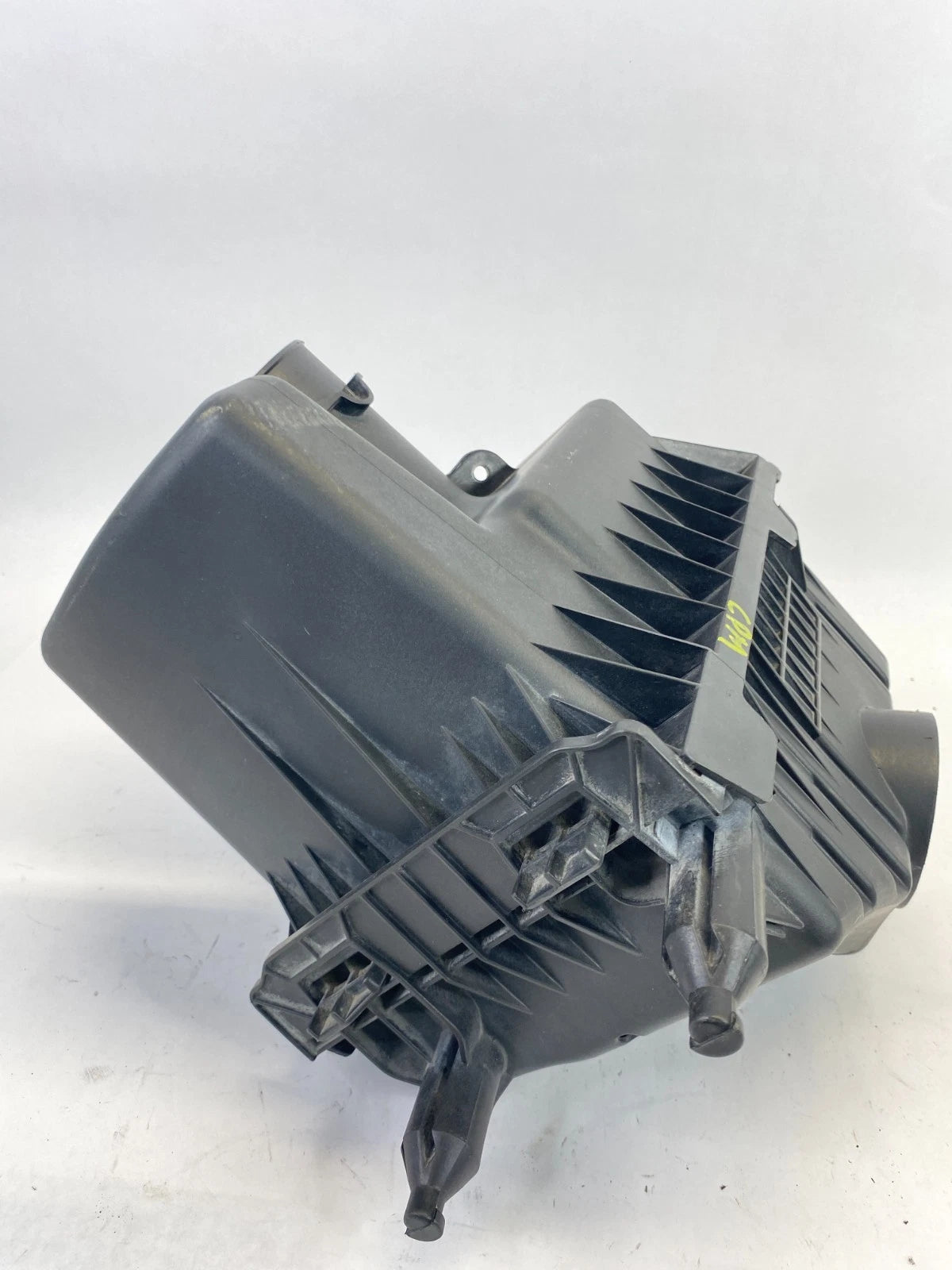 2009-2012 FORD ESCAPE 2.5L AIR CLEANER INTAKE FILTER BOX HOUSING 8L84-9600-BD