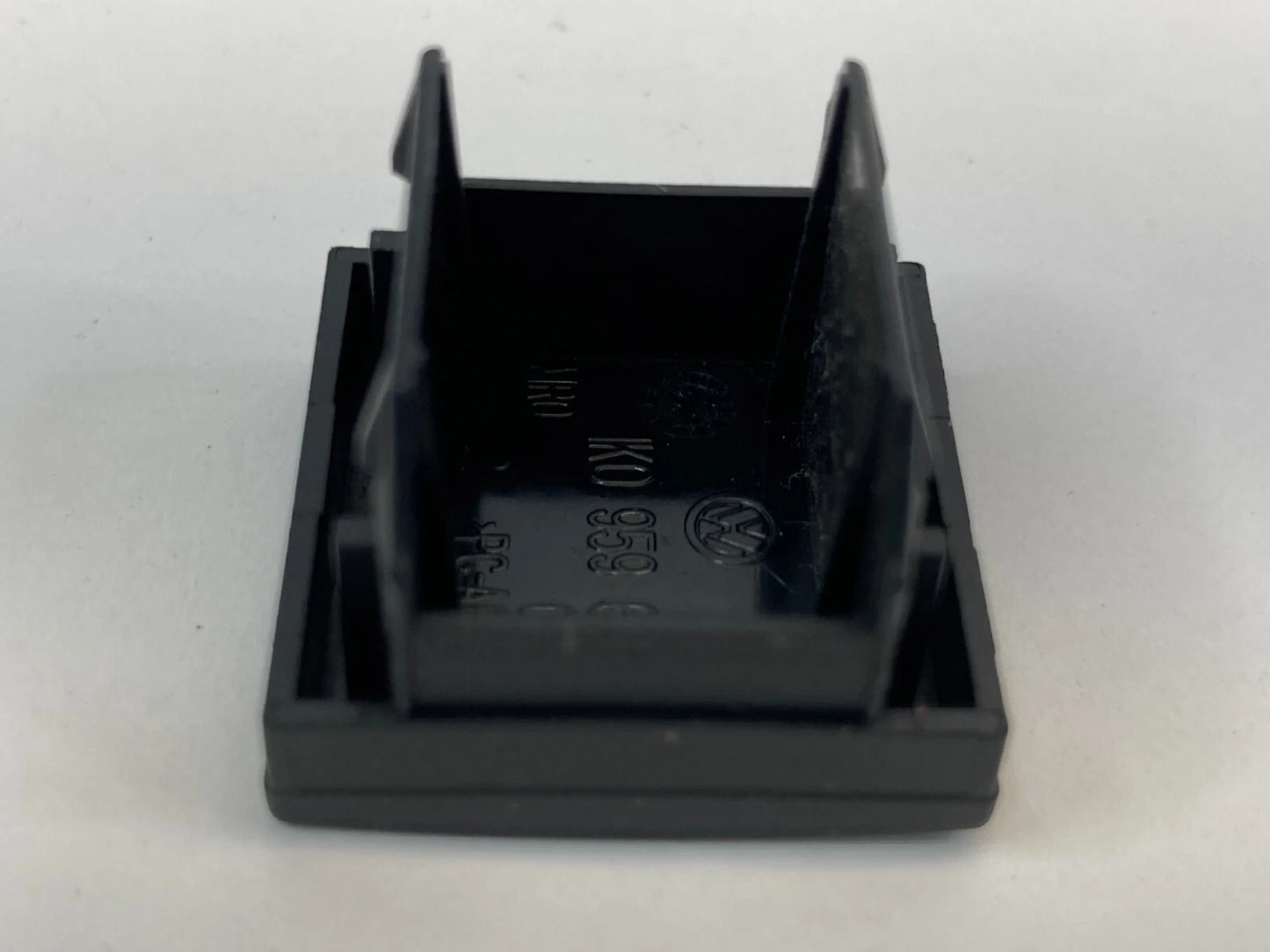2009-2011 VW VOLKSWAGEN TIGUAN DASH BLANK INNER COVER HOLE SWITCH 1K0959623D OEM