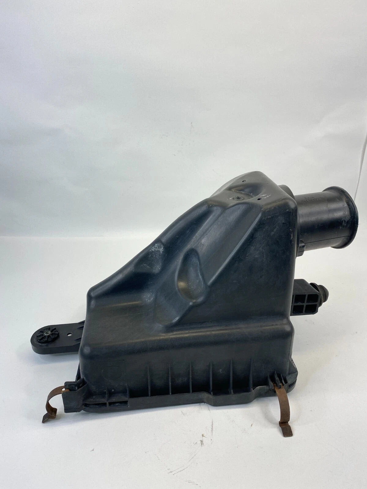 2006-2009 TORRENT 05-09 EQUINOX 3.4L AIR INTAKE FILTER CLEANER BOX LOWER HOUSING