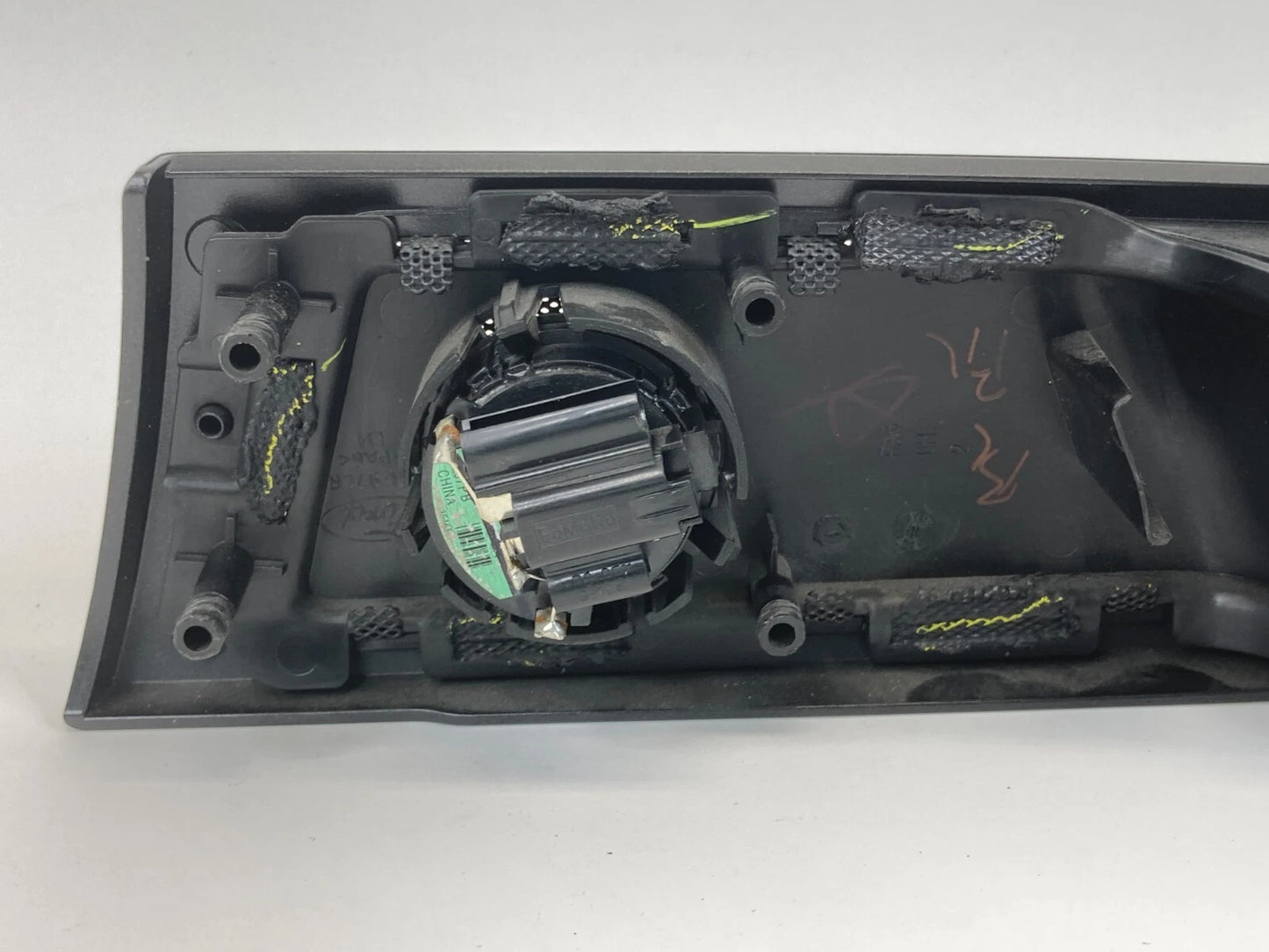 2017-2020 FORD FUSION REAR LEFT BACK SIDE INTERIOR DOOR HANDLE W/ TWEETER OEM