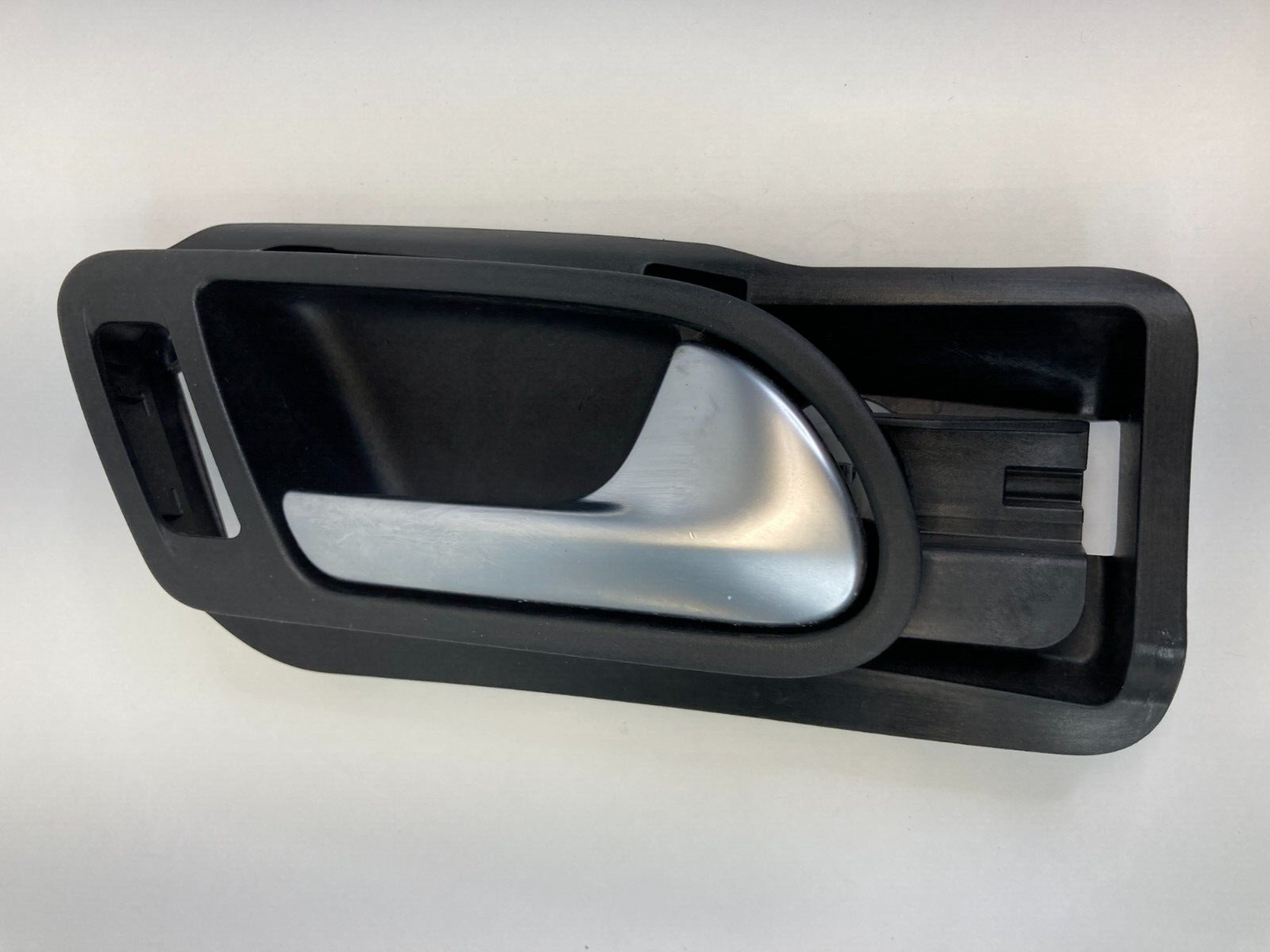 09-17 Volkswagen Tiguan Front Right Passenger Side Inner Door Handle 5N0-837-198