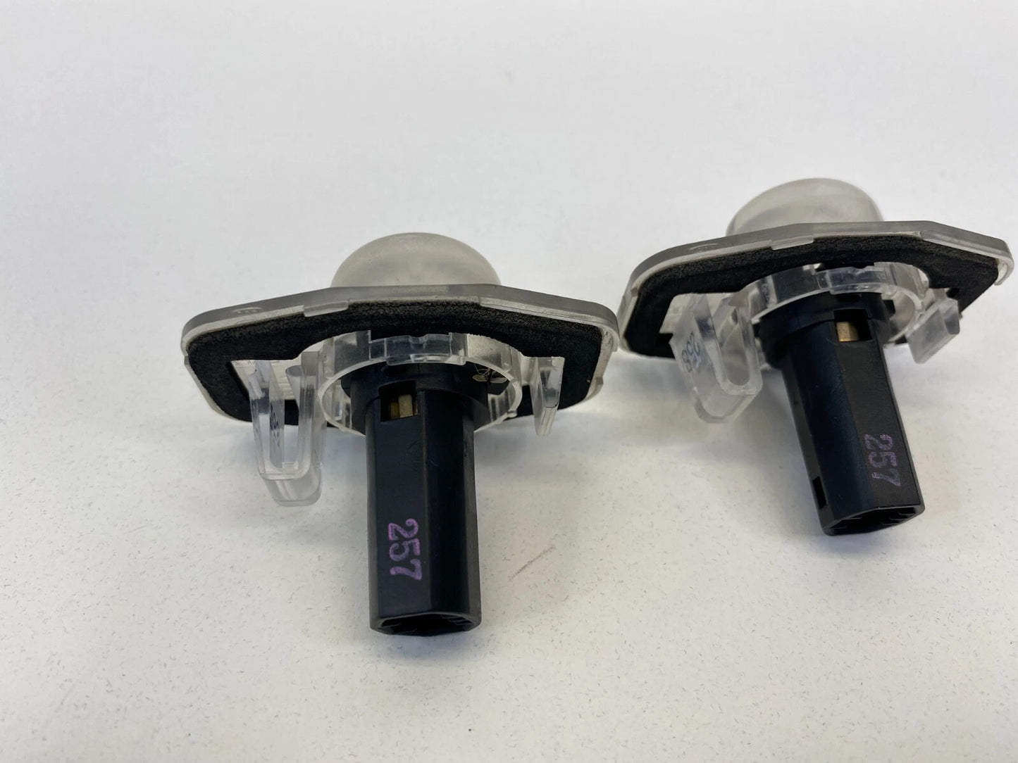 2009-2013 Toyota Corolla LE Sedan Rear License Light Lamp Assembly Pair Set OEM