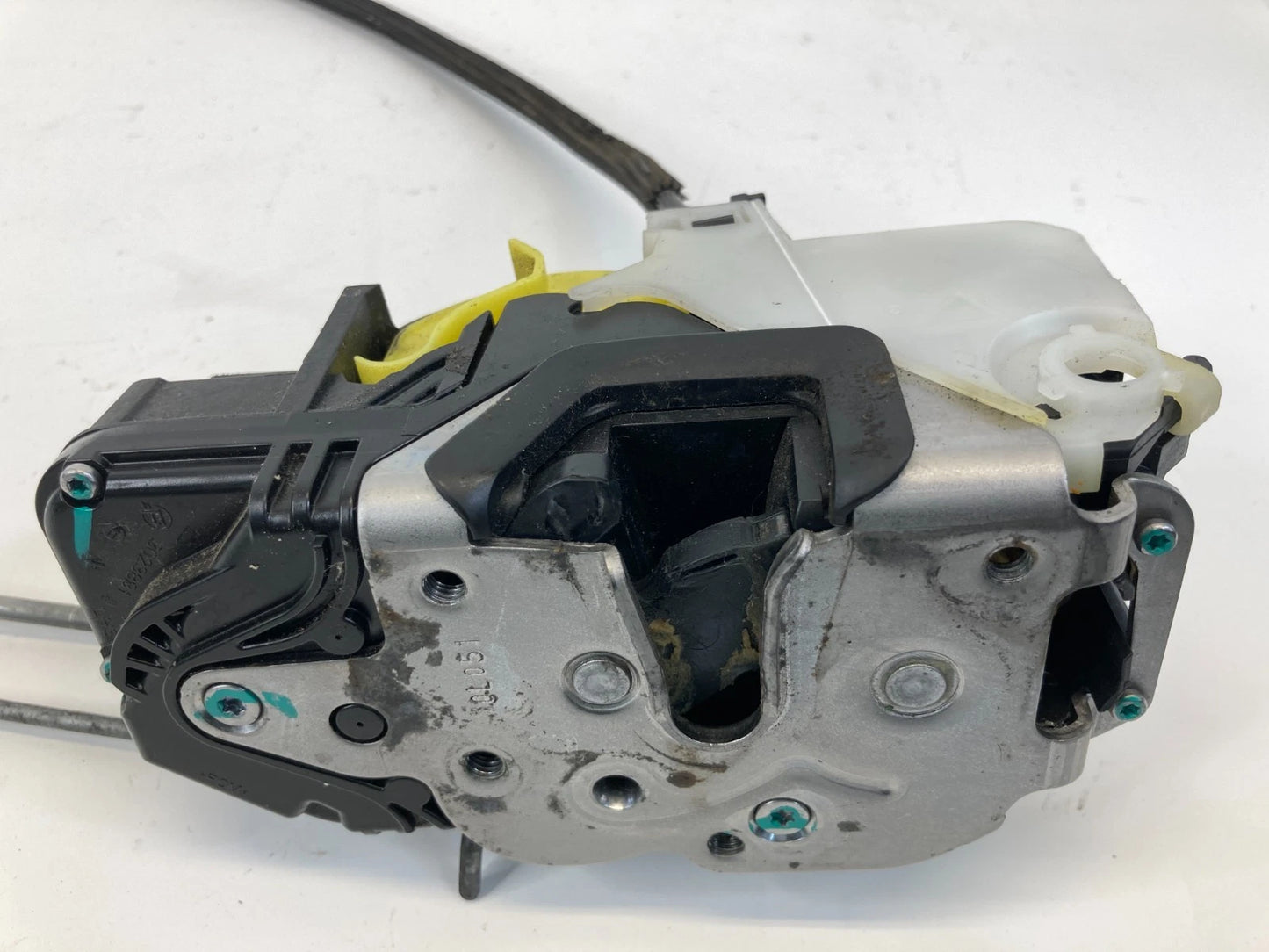 2010-2017 GMC Terrain Front Left Side Door Lock Latch Release Actuator 20996077