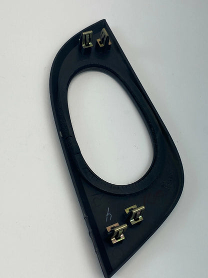 2002-2009 GMC ENVOY 02-06 ENVOY REAR RIGHT INNER DOOR HANDLE BEZEL TRIM 15188693