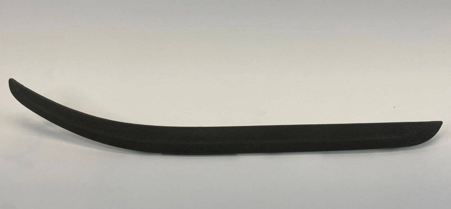 2013-2015 CHEVROLET MALIBU FRONT RIGHT SIDE DOOR PULL HANDLE COVER TRIM BEZEL