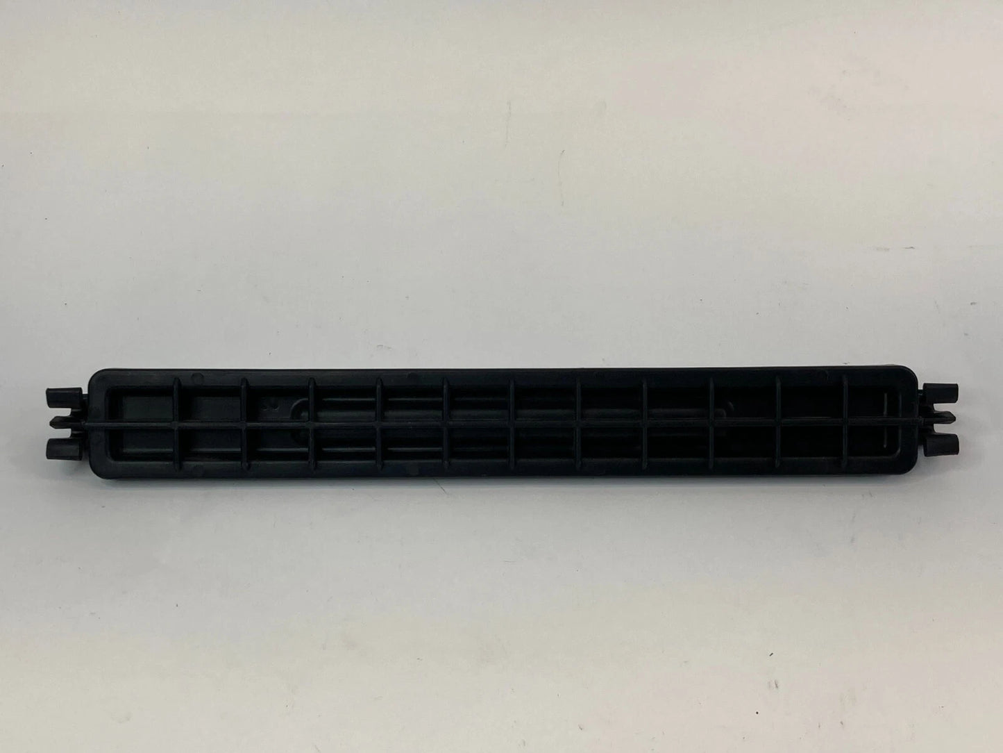 2006-2011 HYUNDAI ACCENT SEDAN AIR CONDITIONER FILTER COVER TRIM OEM