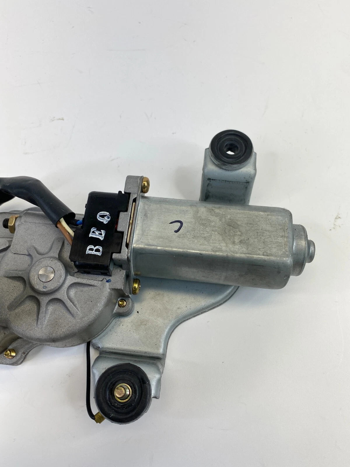 2000-2006 HYUNDAI ELANTRA HATCHBACK RR WIPER MOTOR UNIT ASSEMBLY OEM 98700-2D001