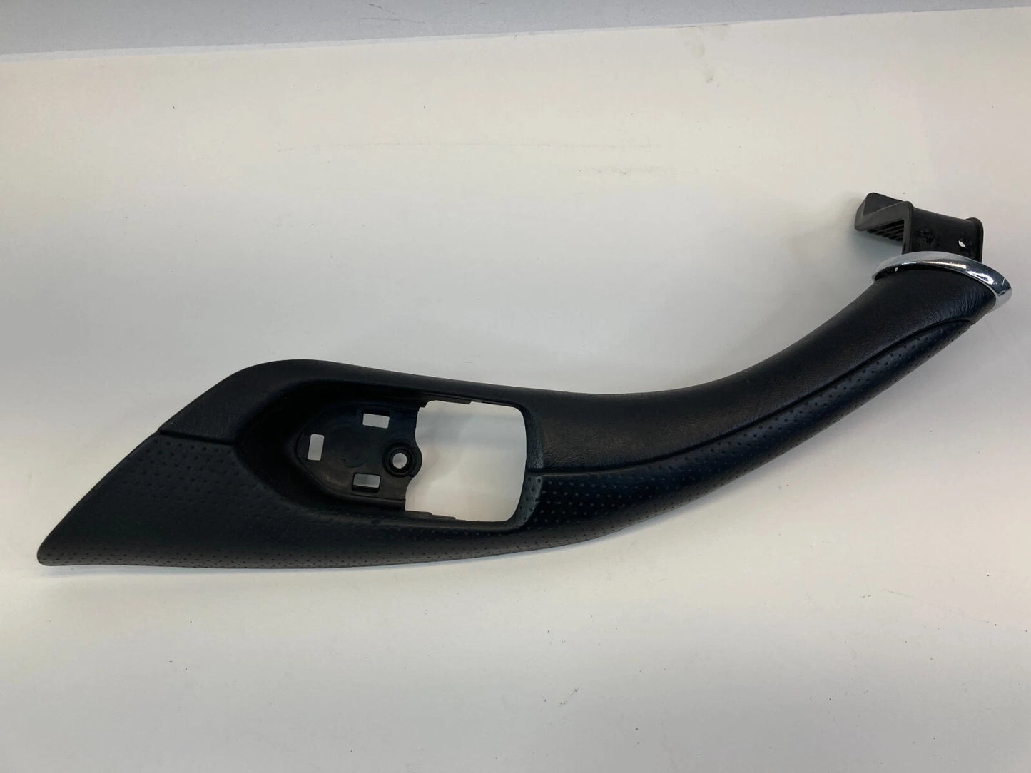 2000-2005 TOYOTA CELICA FRONT LH DRIVER INTERIOR DOOR GRIP HANDLE OEM 7464020080