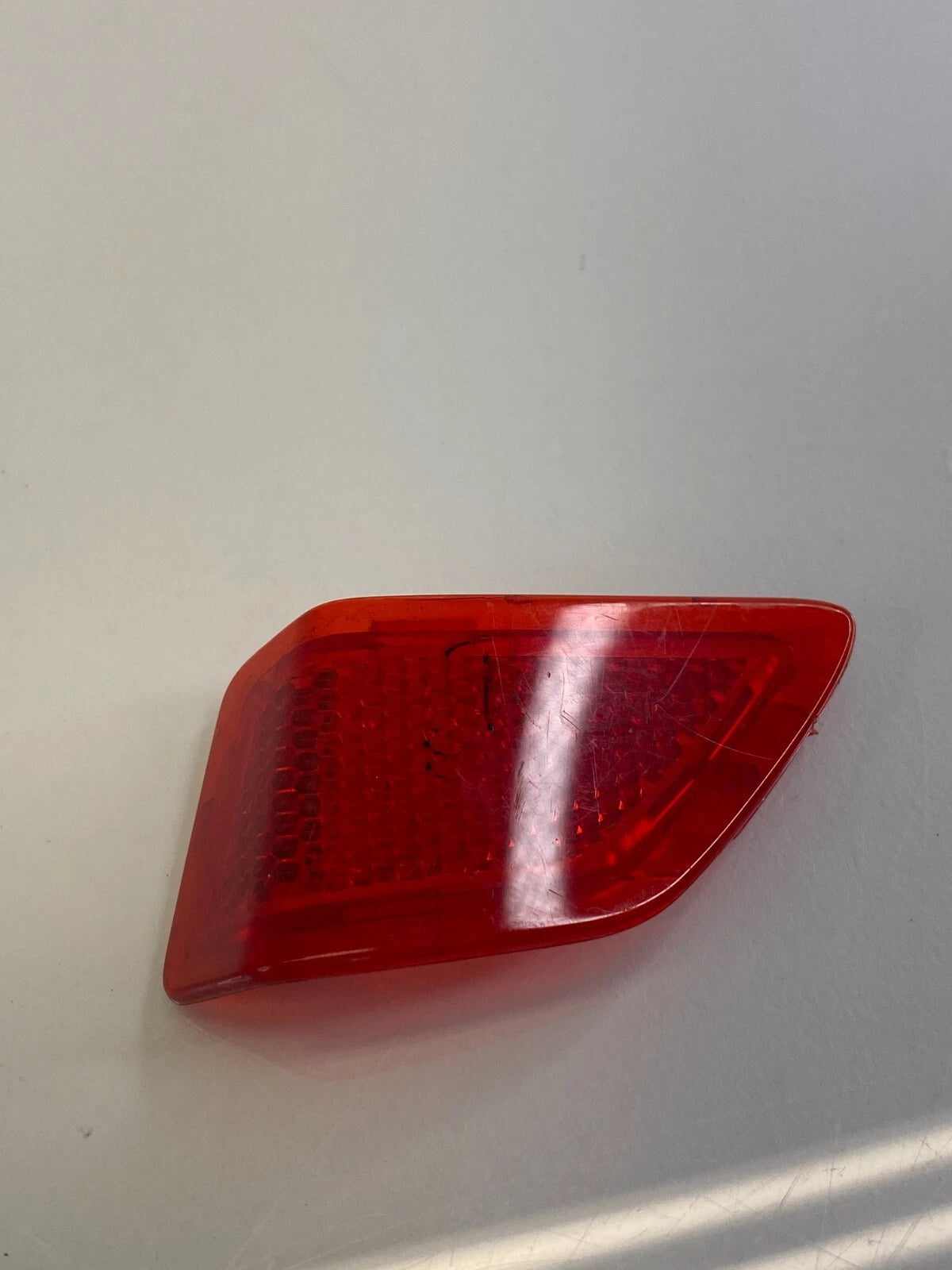 12-18 FORD FOCUS FRONT RIGHT DOOR LIGHT LAMP REFLECTOR BEZEL TRIM BM51-A24018