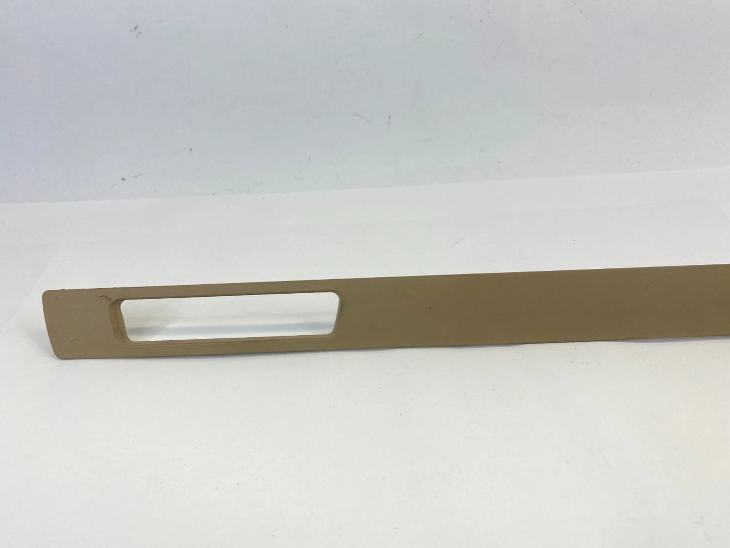 2006 06 BMW 330I DASH CUP DRINK HOLDER DECOR STRIP COVER TRIM 6957248 OEM