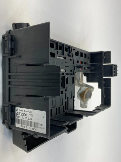 2011-2017 BUICK REGAL BATTERY FUSE BLOCK POSITIVE COMPARTMENT BLACK OEM 22902909