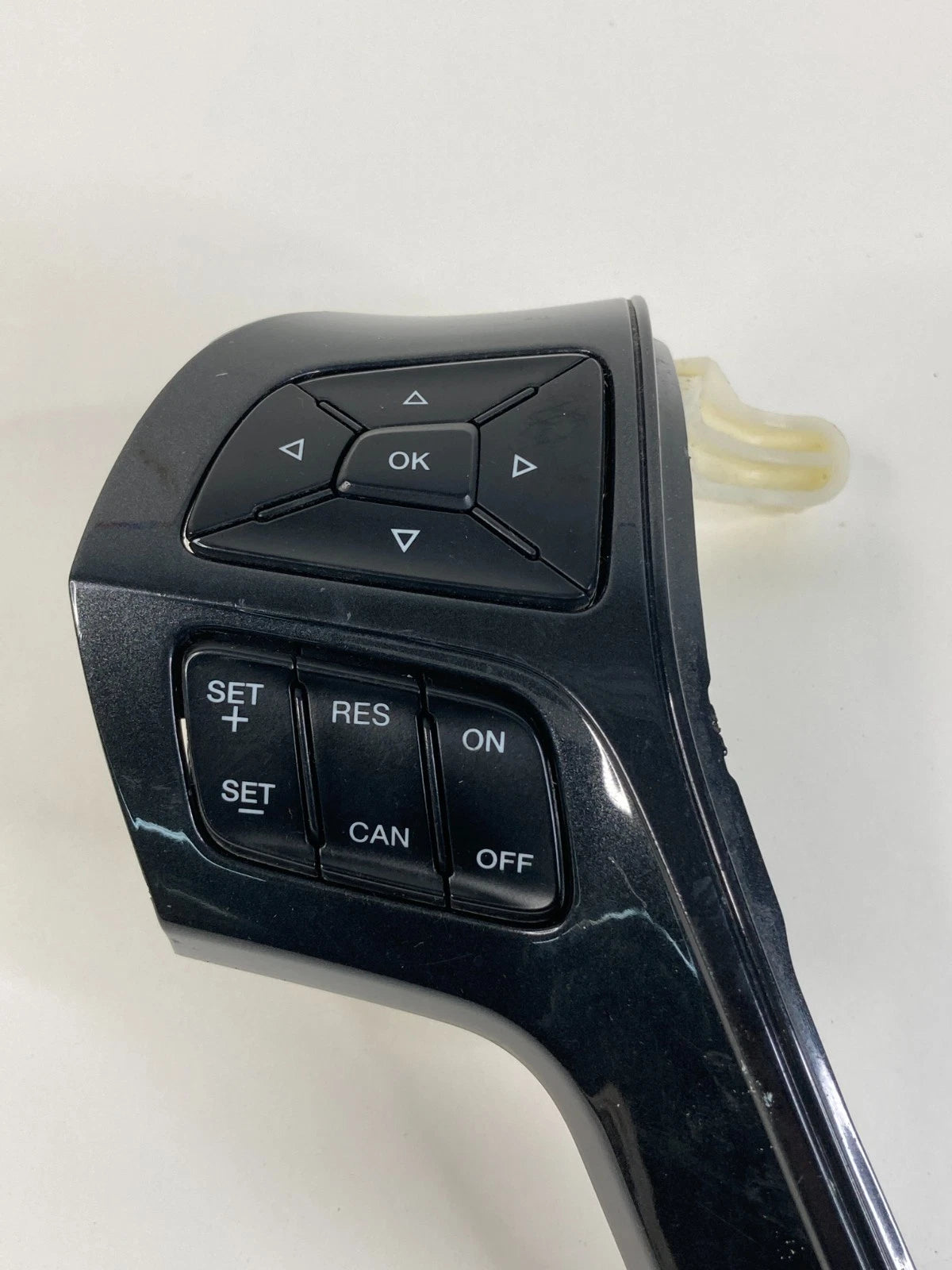 16-19 FORD EXPLORER INTERCEPTOR UTILITY STEERING WHEEL SWITCH CONTROL 628731600E