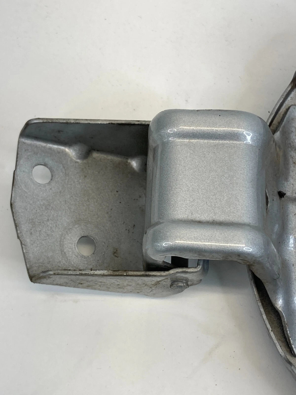 2005-2009 CHEVROLET EQUINOX 06-09 TORRENT GAS TANK FUEL FILLER DOOR LID COVER