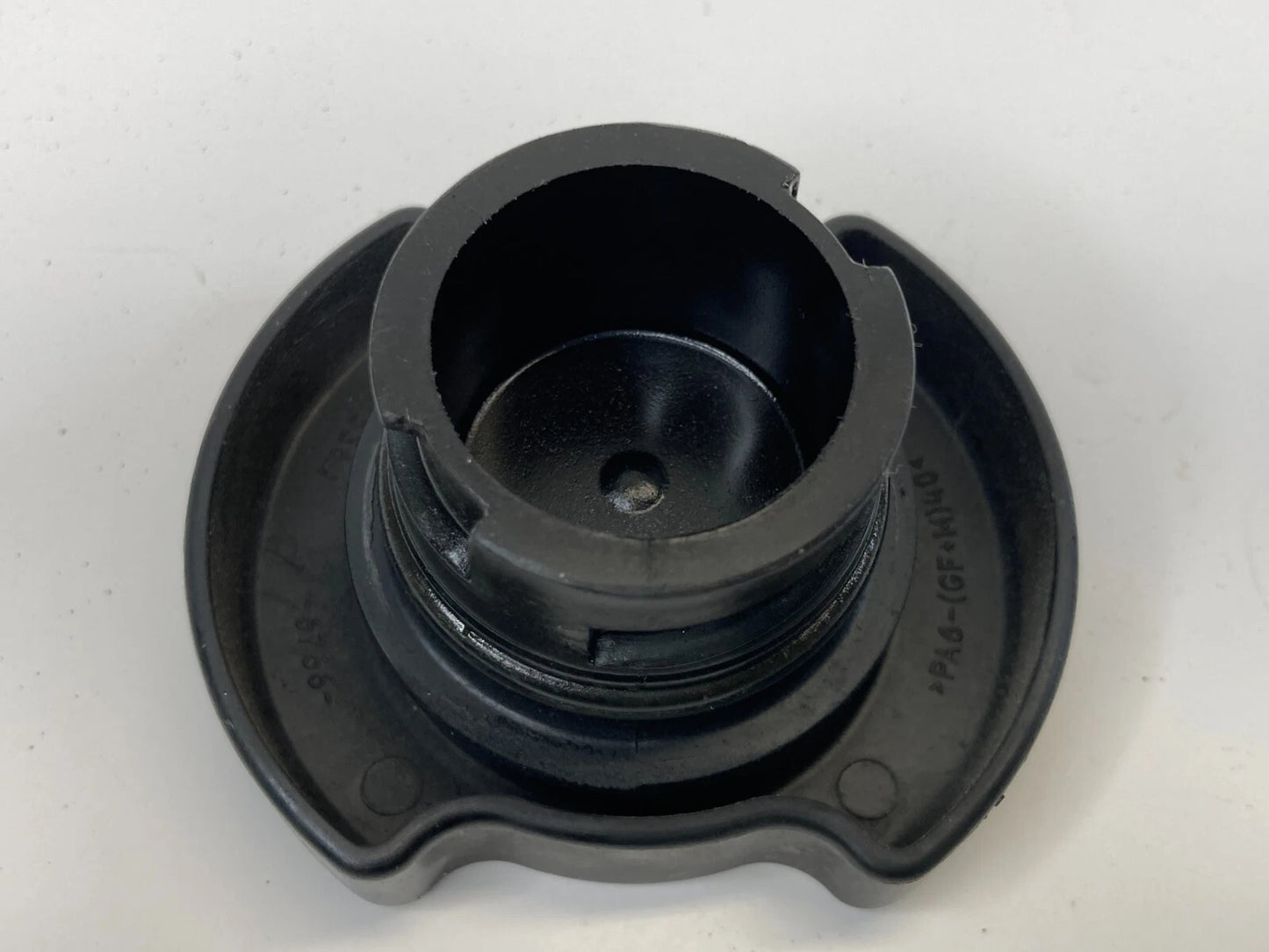2006-2012 FORD FUSION ENGINE OIL FILLER FLUID RESERVOIR TANK CAP COVER M536M OEM