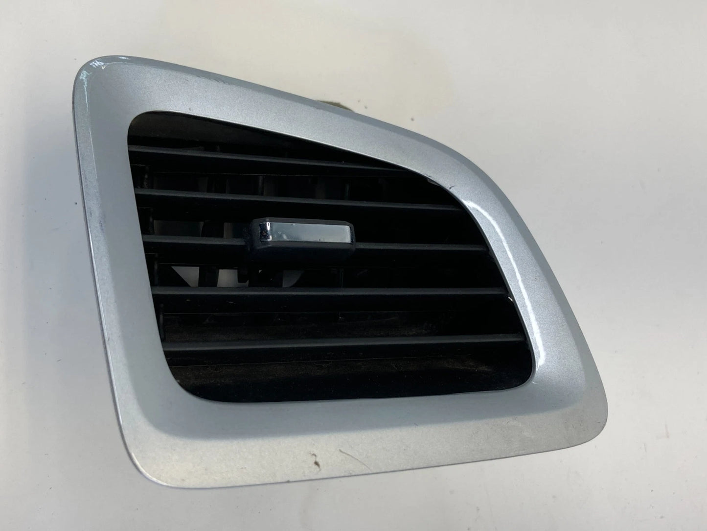 2010-2017 GMC Terrain Left Side Outer Dash A/C Heater Air Vent Grille SP13938