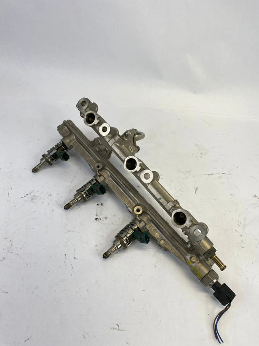 2006-2013 LEXUS IS250 ENGINE FUEL RAIL W/ INJECTOR INJECTORS SET OF 3 OEM