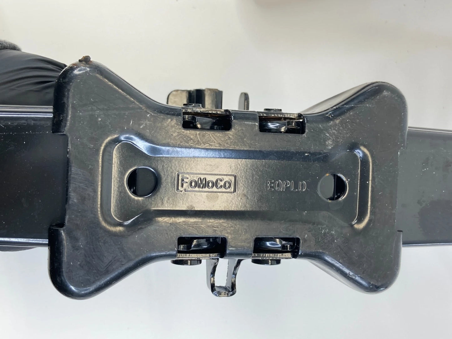 2013-2020 FORD FUSION EMERGENCY SPARE TIRE JACK TOOL KIT WITH RETAINER HOLD DOWN