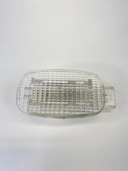 03-06 MERCEDES-BENZ E500 REAR TRUNK LUGGAGE COURTESY LIGHT LAMP A211-820-16-01