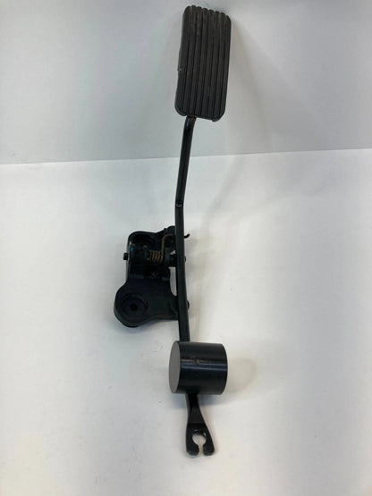 2007-2010 HYUNDAI ELANTRA ACCELERATOR GAS PEDAL ASSEMBLY WITH BRACKET MOUNT OEM