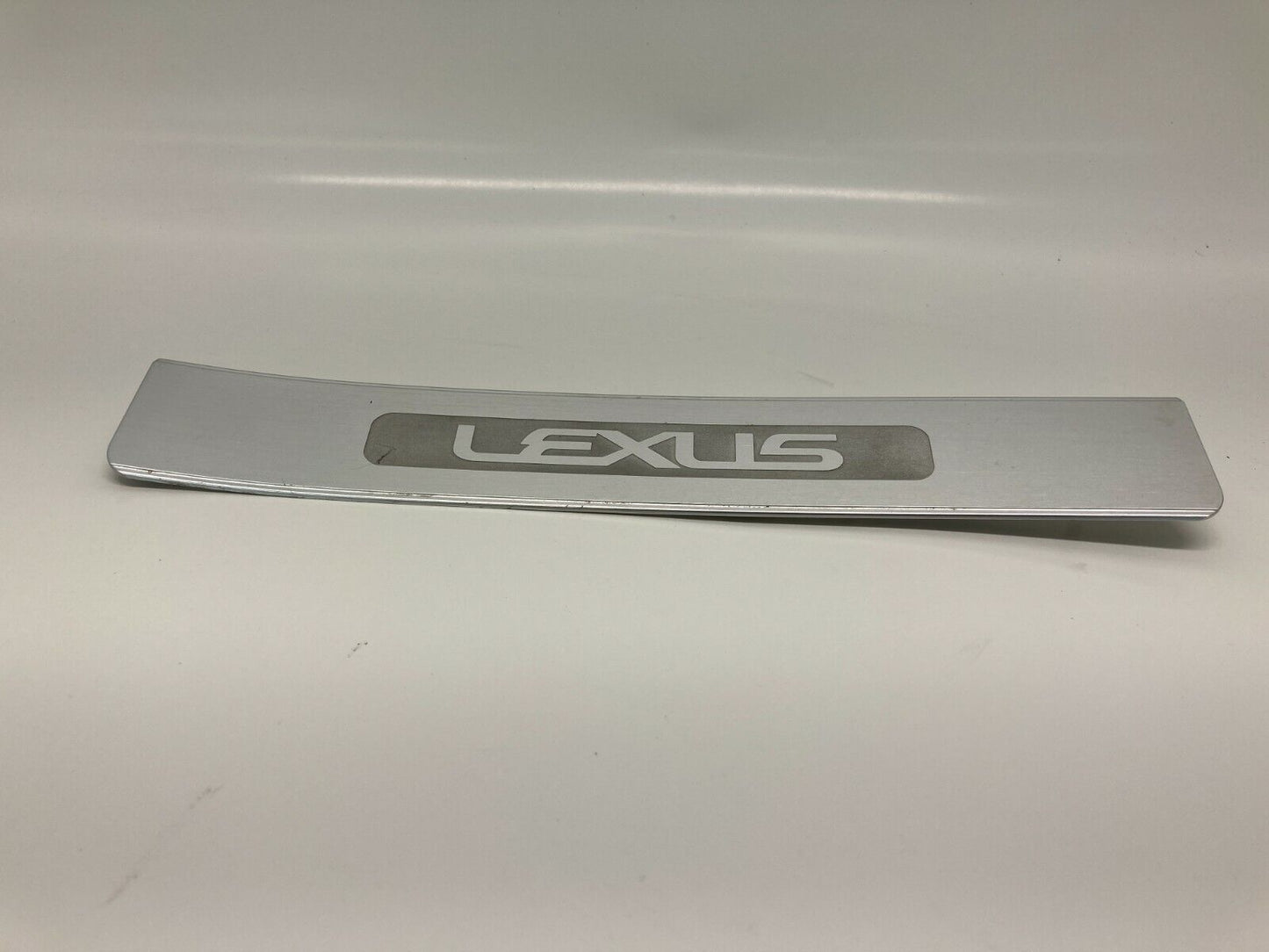 2006 Lexus GS300 2007-2011 GS350 Rear Right Door Sill Scuff Trim Plate OEM