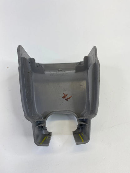 2005-2010 TOYOTA SIENNA FRONT RIGHT SEAT TRACK END CAP COVER 72157-AE030 OEM