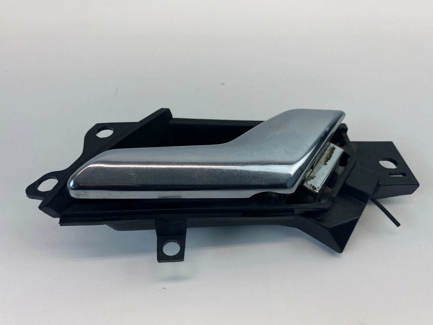 2008 2009 2010 SATURN VUE FRONT RIGHT PASSENGER SIDE INNER DOOR HANDLE OEM