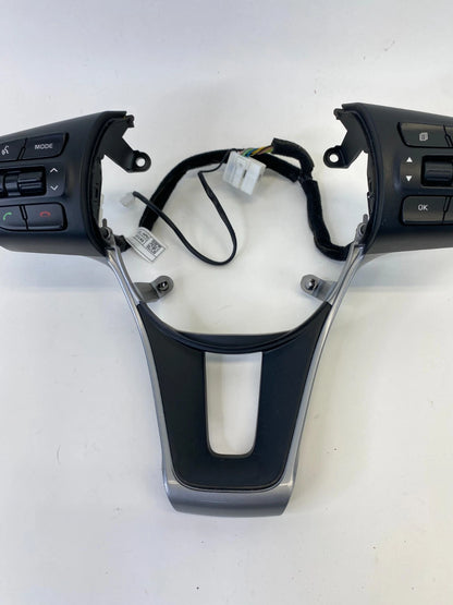 2016-2018 KIA SORENTO STEERING WHEEL CRUISE & AUDIO CONTROL SWITCH W/BEZEL TRIM