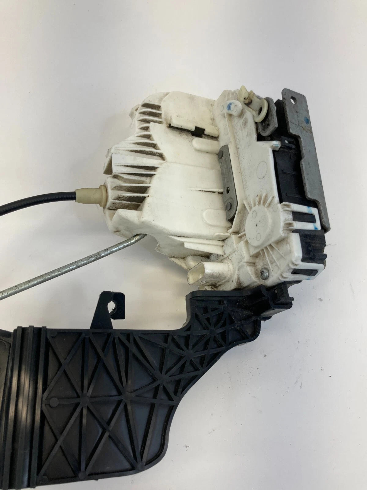 2011-2014 DODGE AVENGER SEDAN FRONT RIGHT DOOR LOCK LATCH ACTUATOR 04589694AD