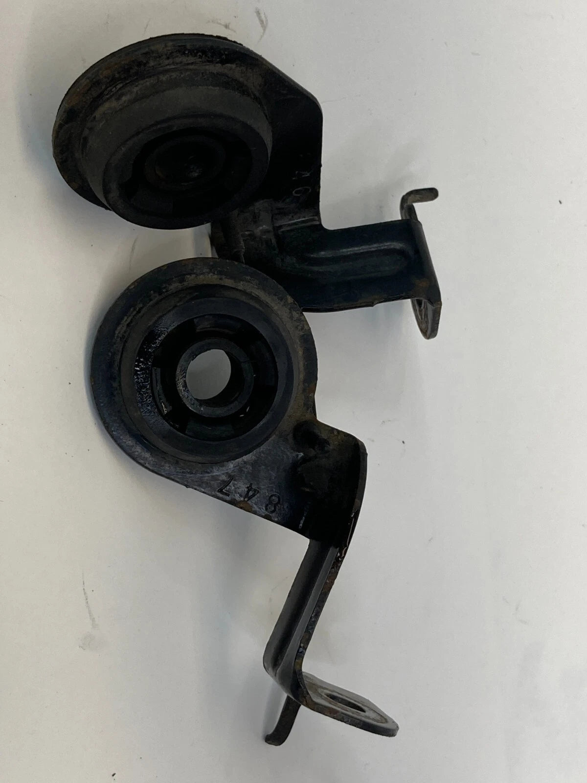 2002 2003 LEXUS ES300 04 05 06 ES330 RADIATOR MOUNT SUPPORT BRACKET SET PAIR OEM