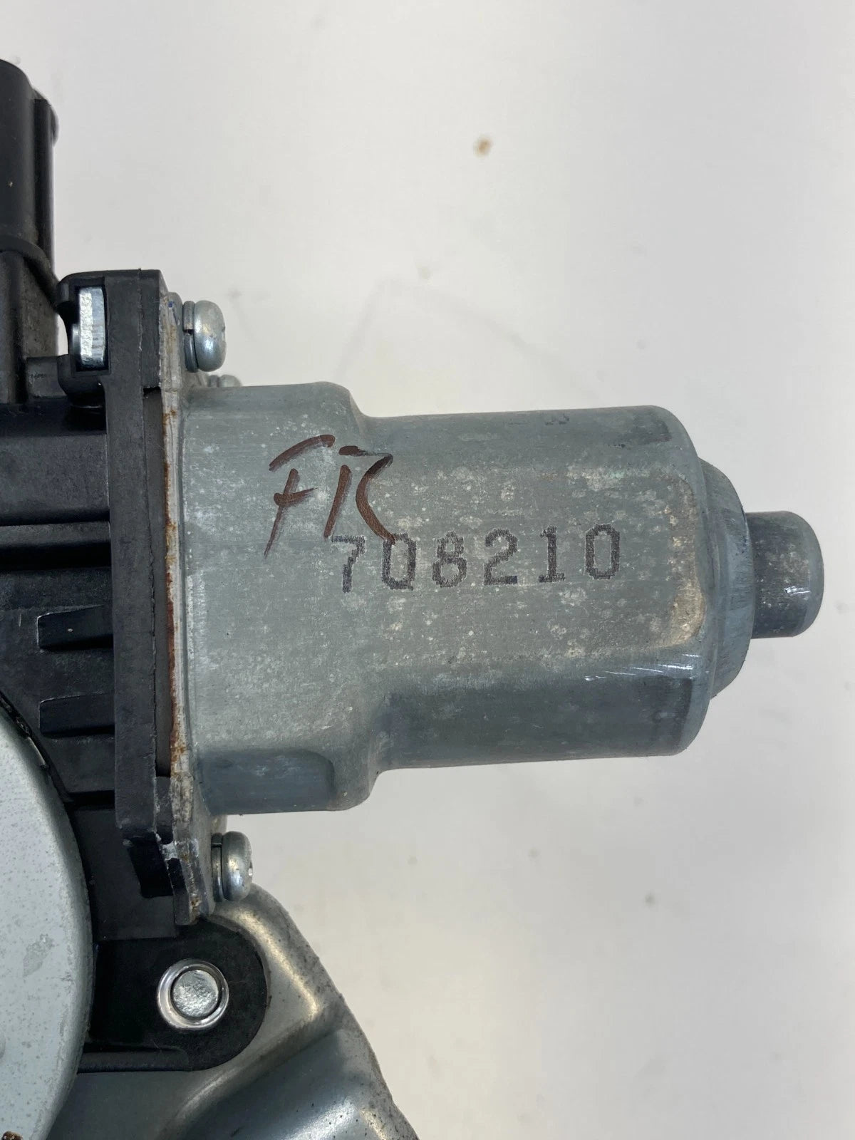 2008-2011 MITSUBISHI LANCER FRONT RIGHT SIDE DOOR WINDOW MOTOR W/ REGULATOR OEM