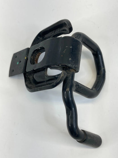 03 04 05 06 CHEVROLET AVALANCHE 1500 RIGHT BED CARGO HOOK STRAP TIE DOWN OEM