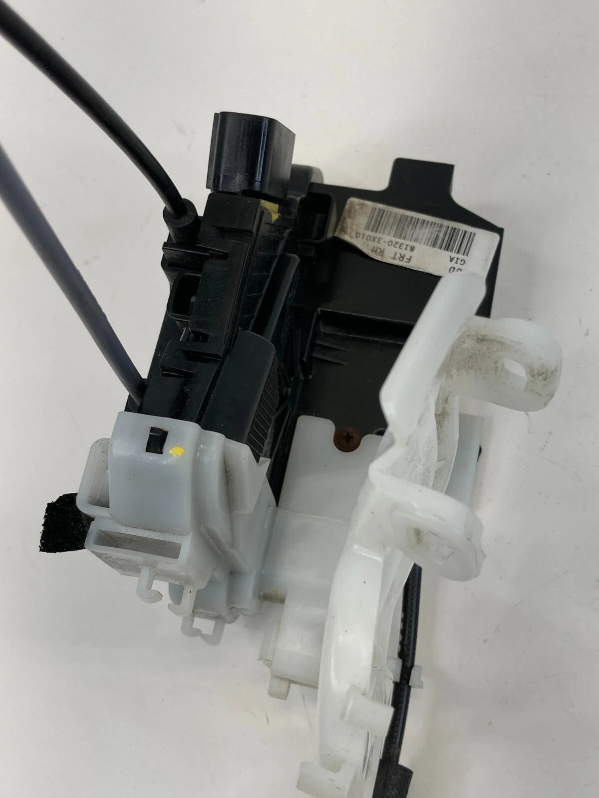 11-16 HYUNDAI ELANTRA SEDAN FRONT RIGHT DOOR LOCK LATCH ACTUATOR OEM 81320-3X010