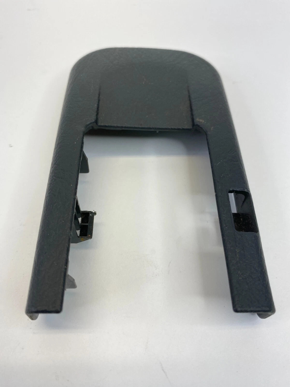 2002-2006 ACURA RSX FRONT RIGHT SEAT TRACK RAIL COVER ASSEMBLY OEM