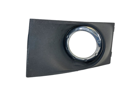 2008-2011 FORD FOCUS FRONT RIGHT SIDE FOG LIGHT LAMP COVER BEZEL 8S43-15A298 OEM