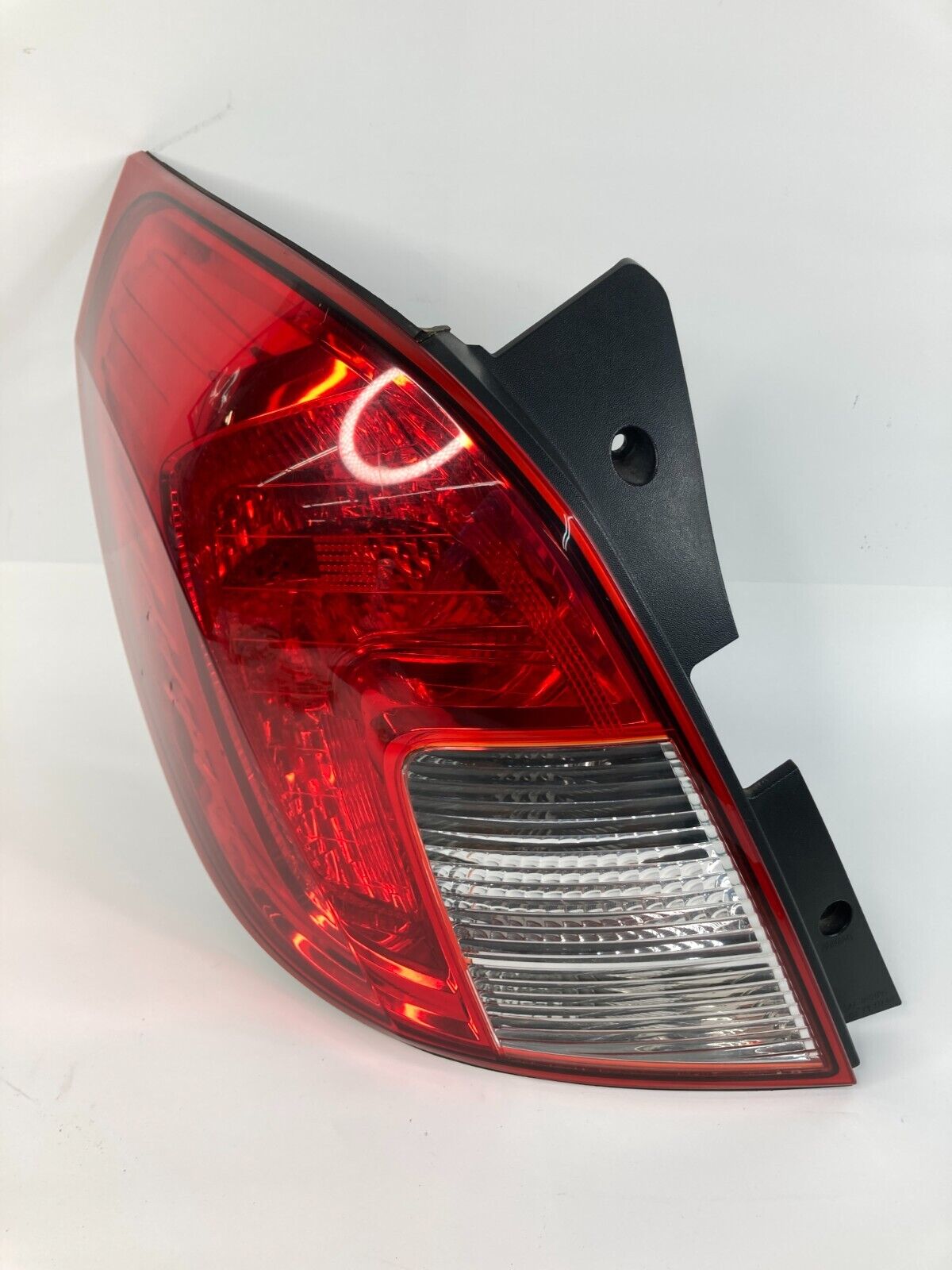 2013-2015 Chevrolet Captiva Sport Rear Left Driver Side Tail Light Taillight OEM