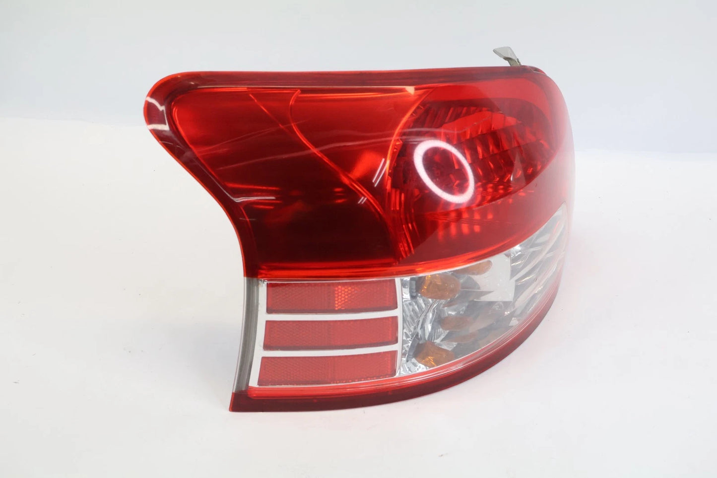 2007-2012 TOYOTA YARIS SEDAN LEFT DRIVER TAILLIGHT TAIL LIGHT LAMP HALOGEN