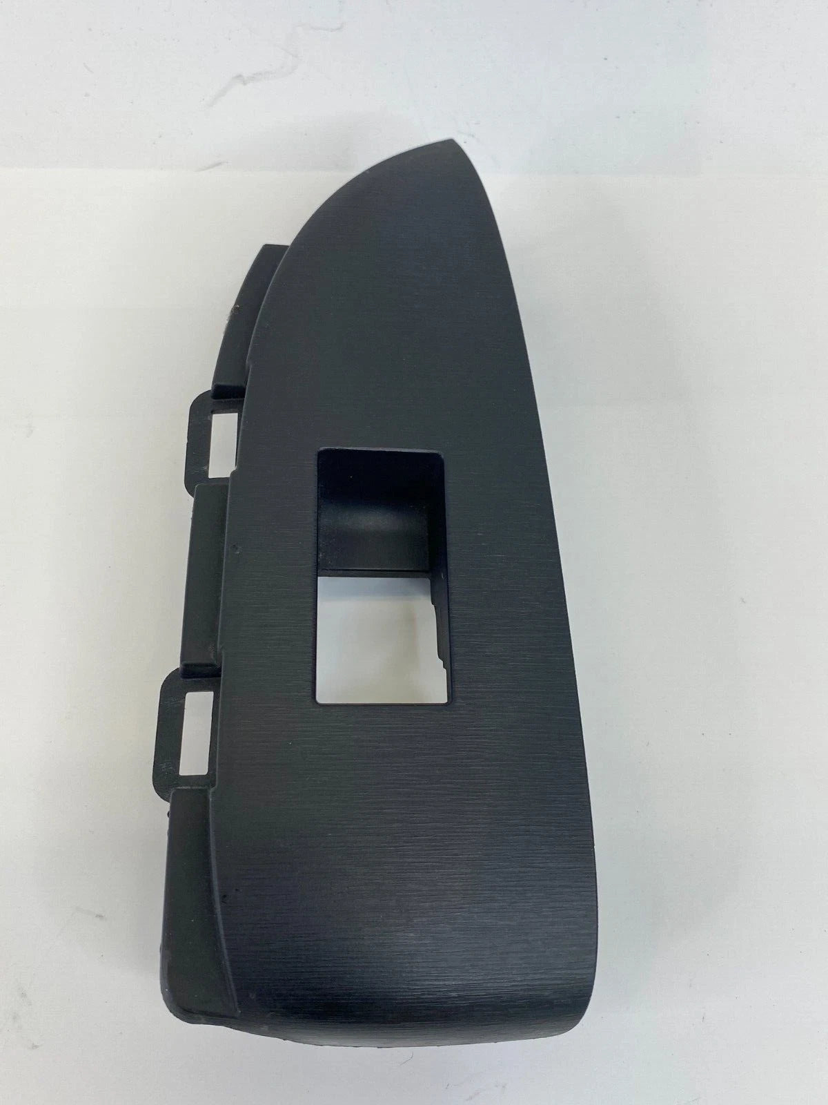 2010-2015 TOYOTA PRIUS REAR RIGHT SIDE DOOR POWER WINDOW SWITCH BEZEL 7427147060