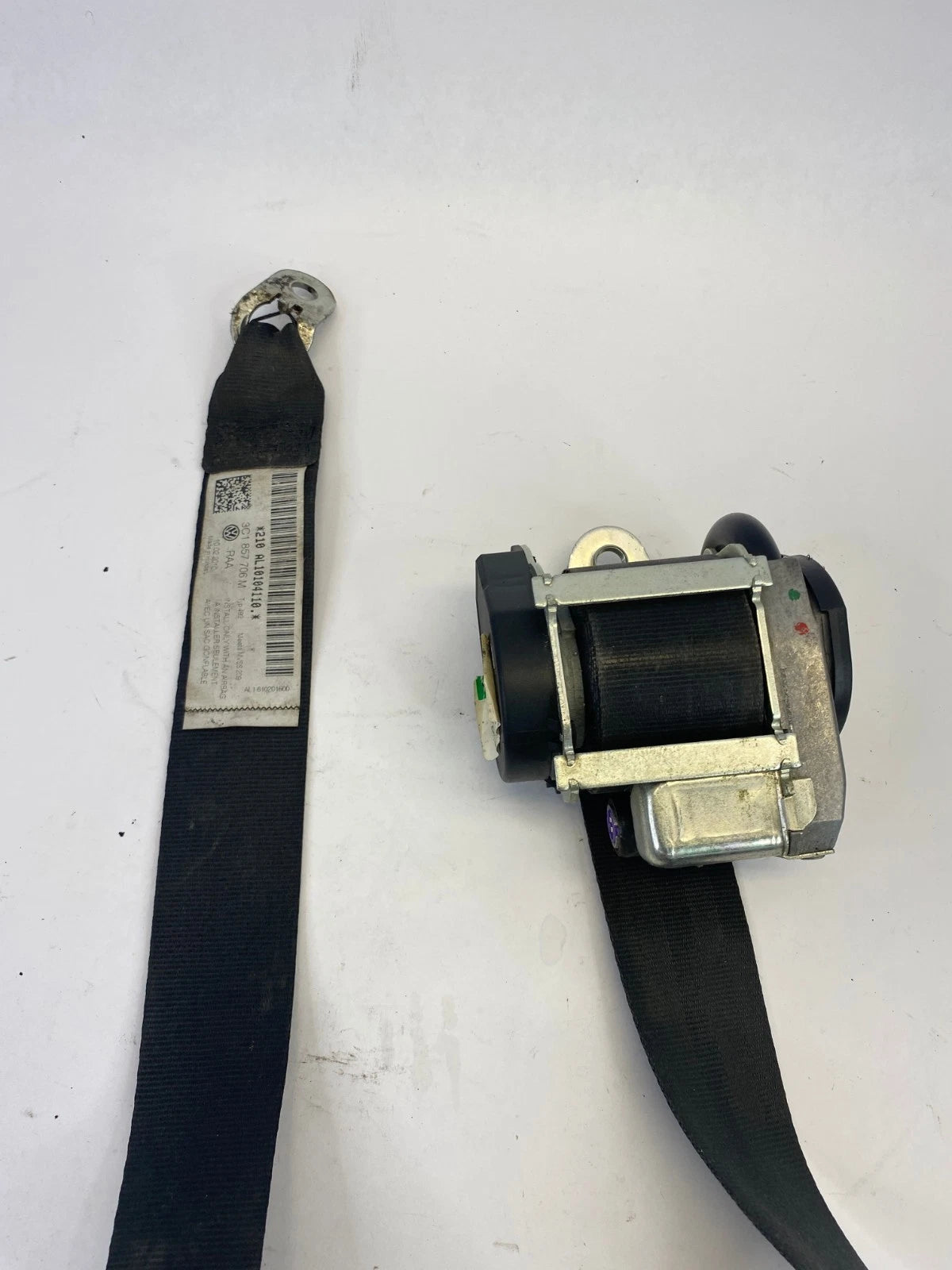 2009-2017 VOLKSWAGEN CC FRONT PASSENGER RIGHT SEAT BELT RETRACTOR OEM 3C1857706M