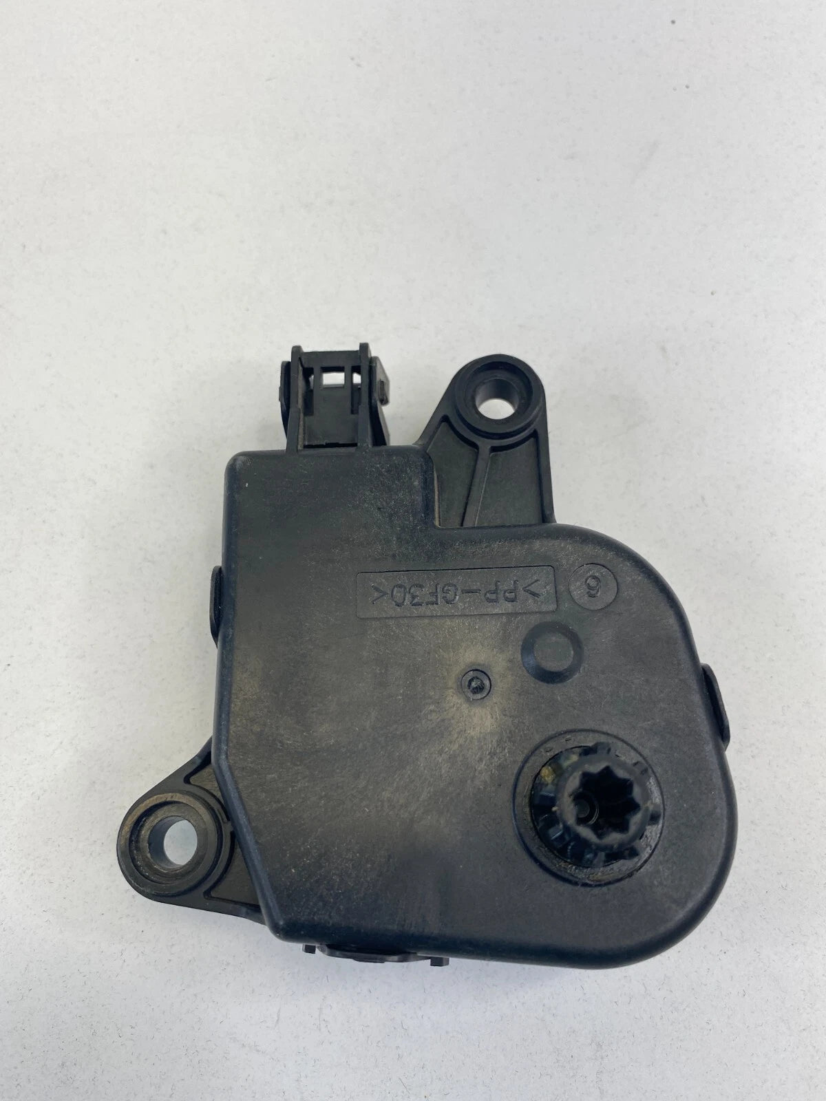 01-05 DODGE GRAND CARAVAN A/C HEATER FLAP BLEND DOOR ACTUATOR MOTOR 4885465AA