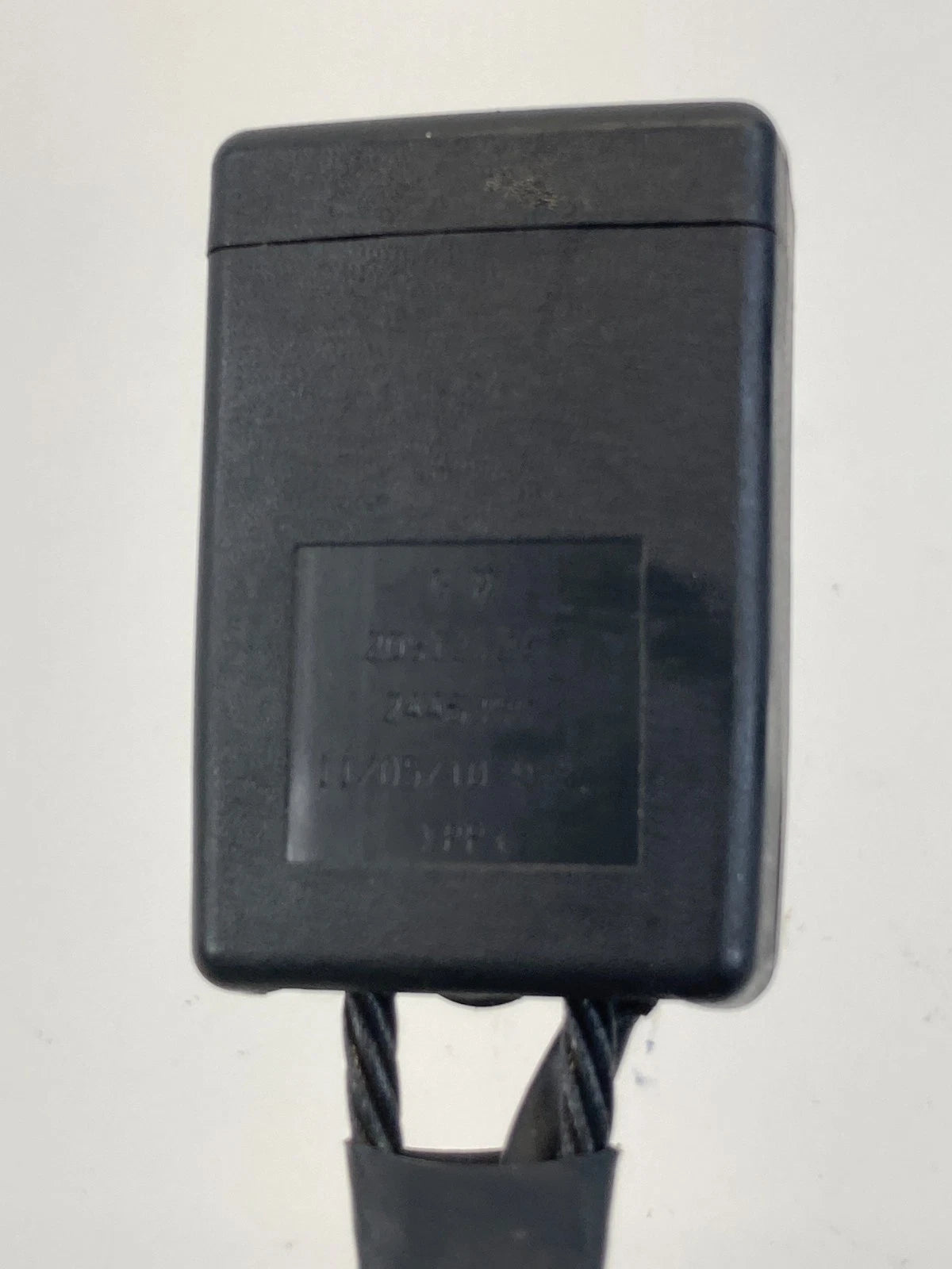 2010-2013 Buick LaCrosse Front Left Driver Seat Belt Buckle 20912129 OEM