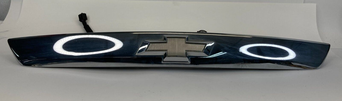 2010-2015 Chevrolet Equinox Liftgate Deck Lid Applique Molding Camera 23188127