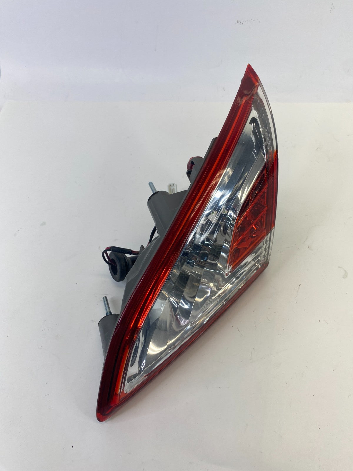 2011-2014 Nissan Murano Rear Right Side Gate Mounted Taillight Backup Lamp Assy