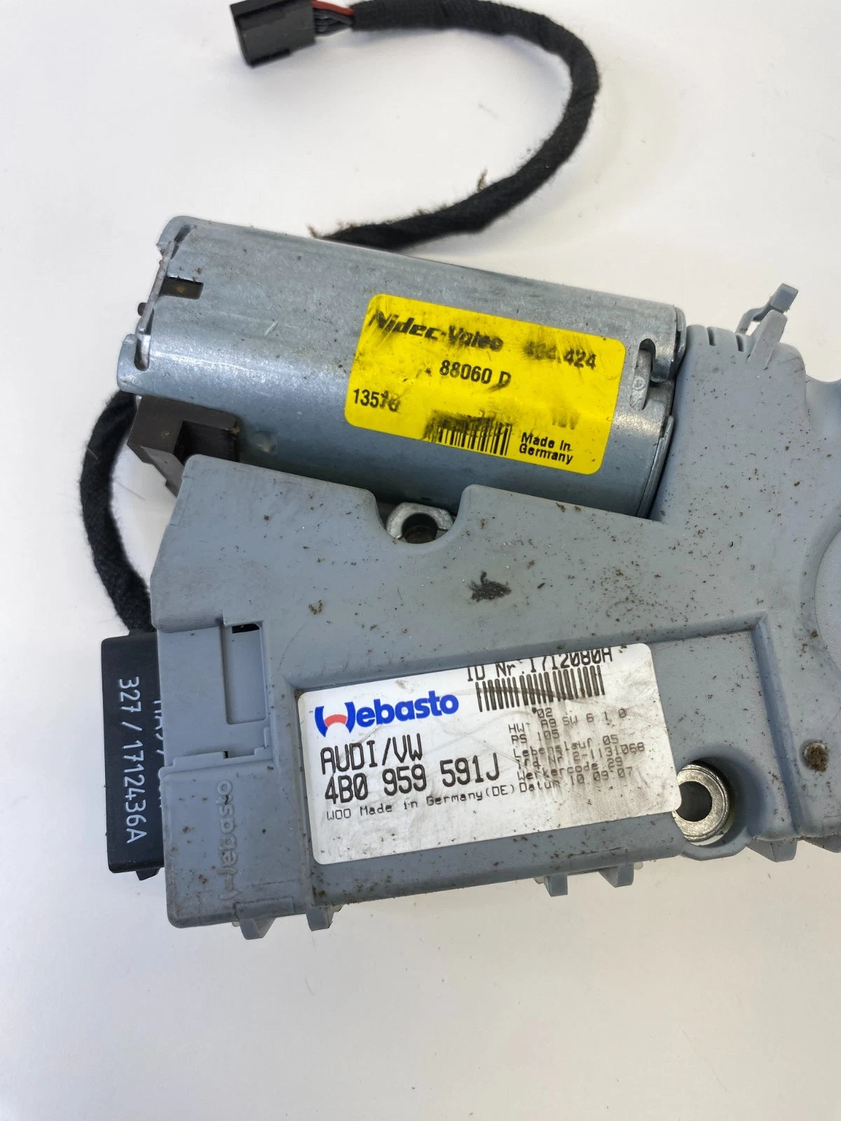 03-08 AUDI A4 QUATTRO 03-11 A6 SEDAN SUNROOF SUN ROOF MOTOR ASSY 4B0959591J OEM