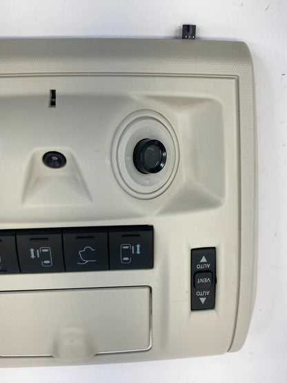 2009-2014 VOLKSWAGEN ROUTAN OVERHEAD CONSOLE DOME MAP LIGHT READING LAMP OEM